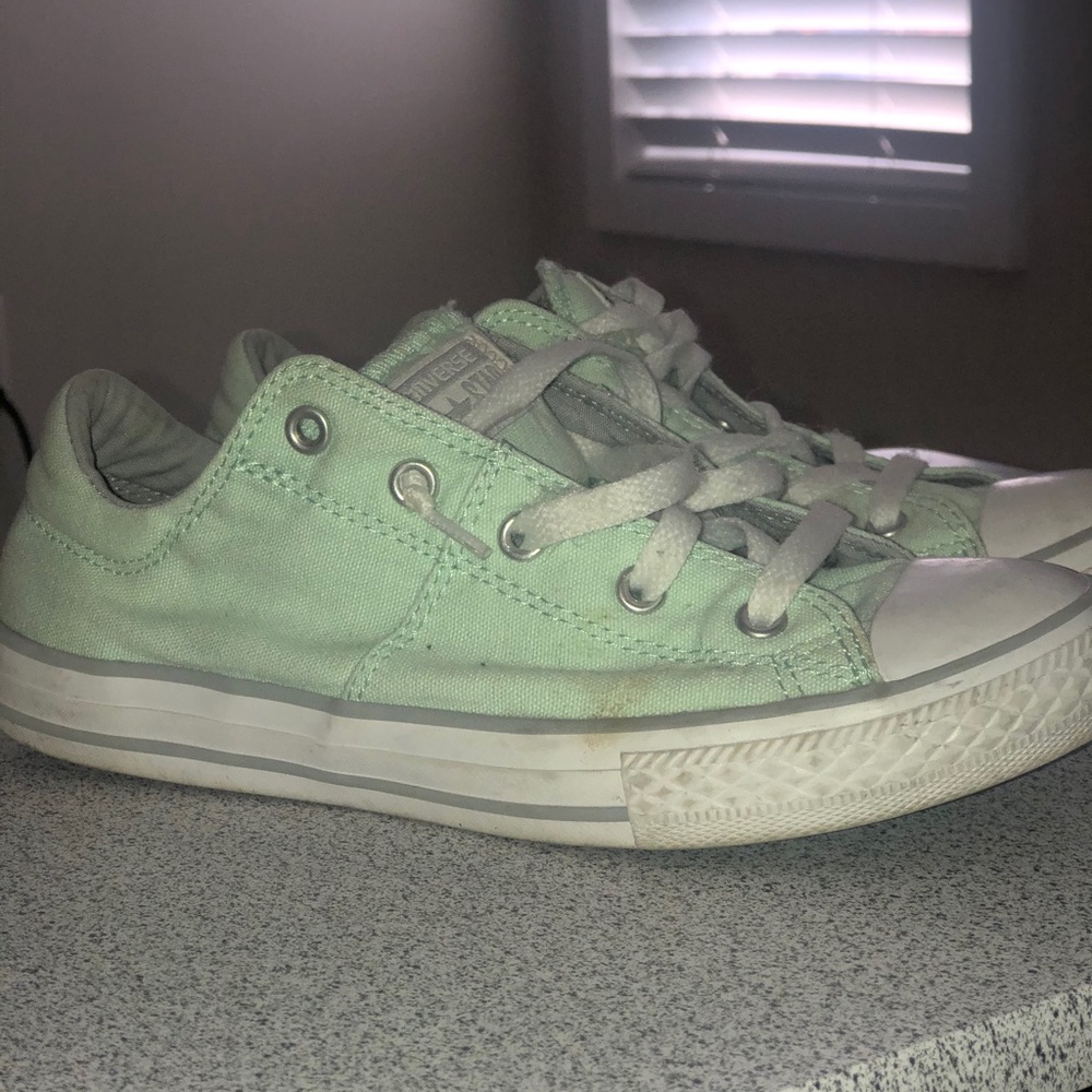 Converse Sneaker Shoes Sz. Women’s 4